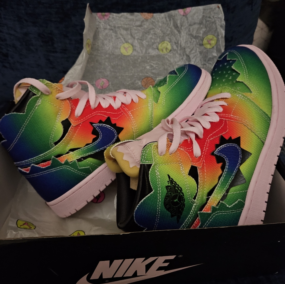 Size 9 Men's - Jordan 1 Retro OG High x J Balvin Tie Dye